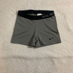 Grey Nike pro spandex
